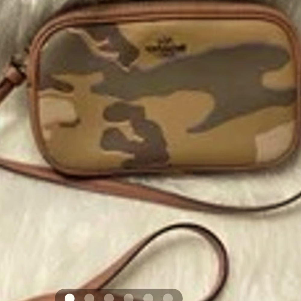 COACH Wild Camo Print Crossbody with Detachabke Shoulder Strap F32076